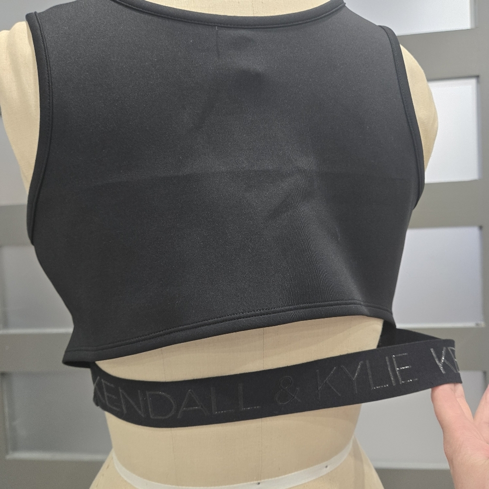 Kendall & Kykie WorkOut Crop Top L